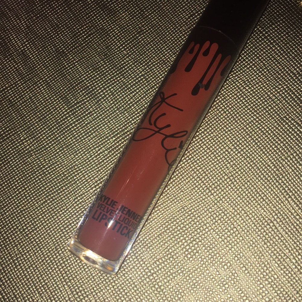 Kylie Velvet Lipstick